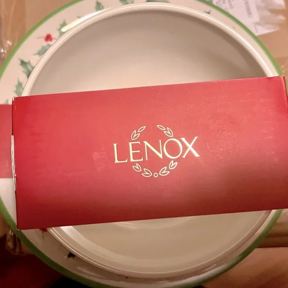 Lenox(SOLD OUT-Thank you!Bowls Set of 4. (3) available. 26oz Melamine - Picture 4 of 5